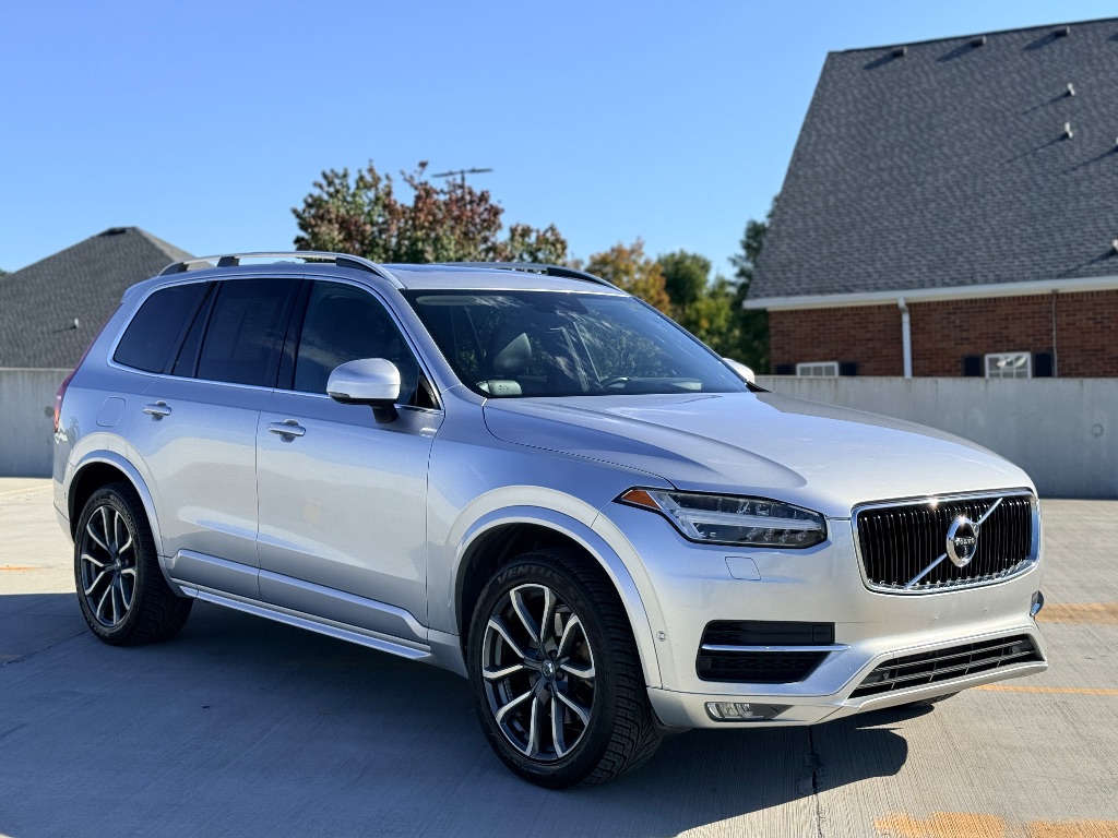 2016 Volvo XC90 Momentum
