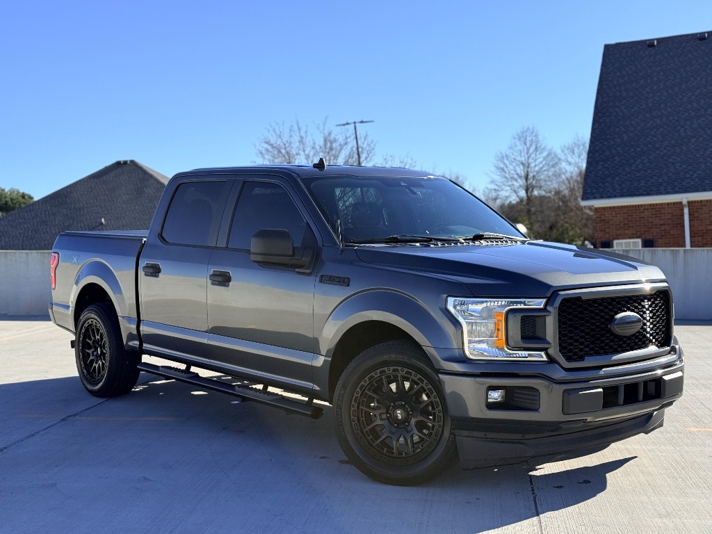 2020 Ford F-150 XL's photo