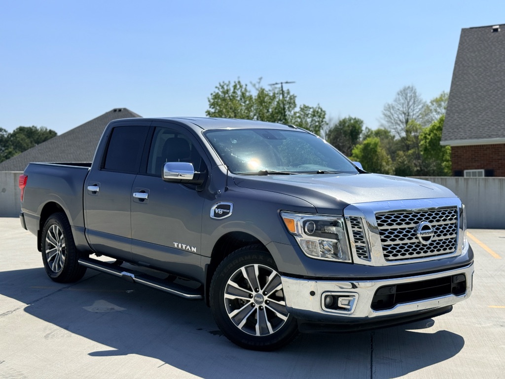 2017 Nissan Titan SL