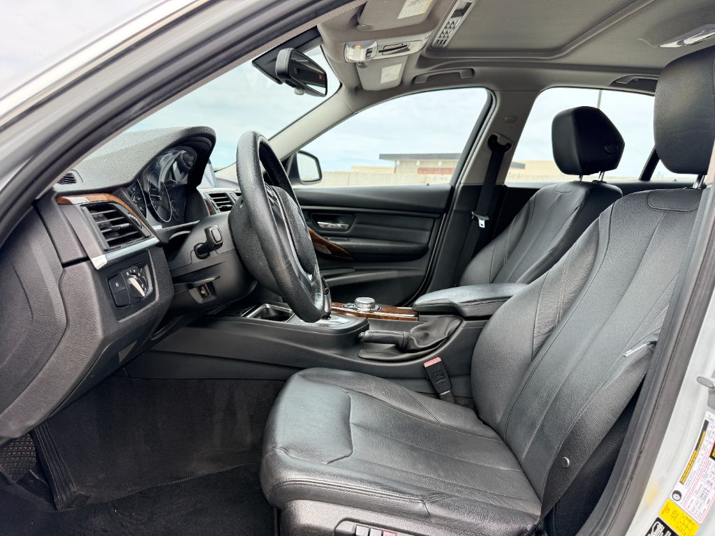 2015 BMW 3 Series 328i - Photo 10