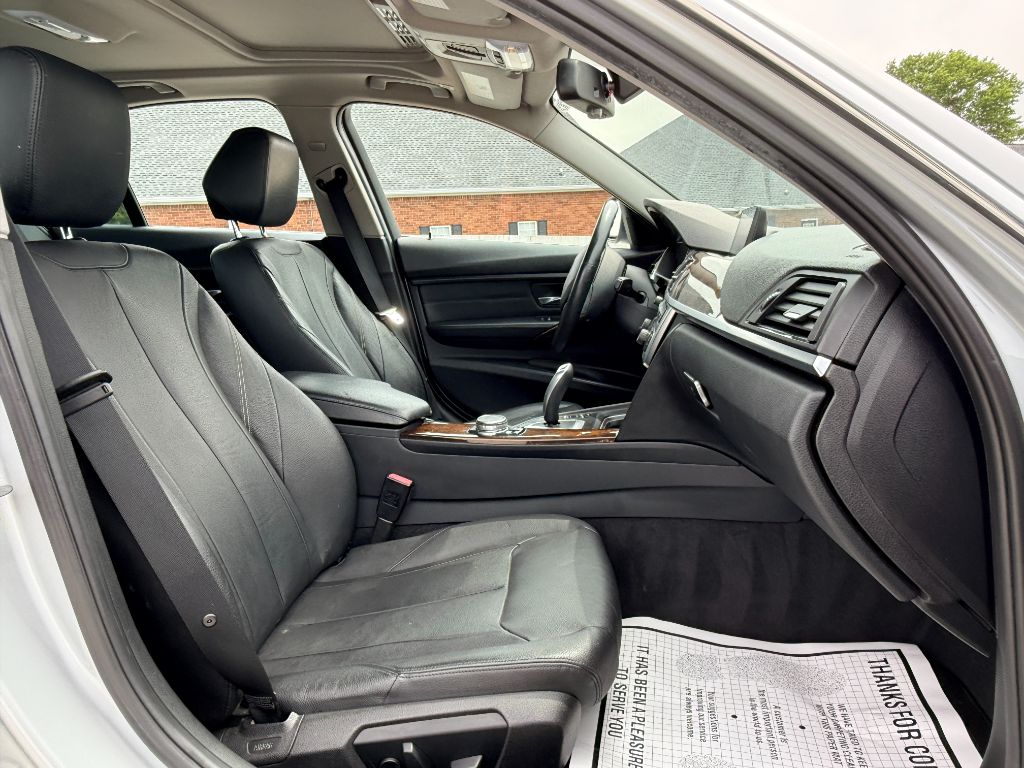 2015 BMW 3 Series 328i - Photo 13