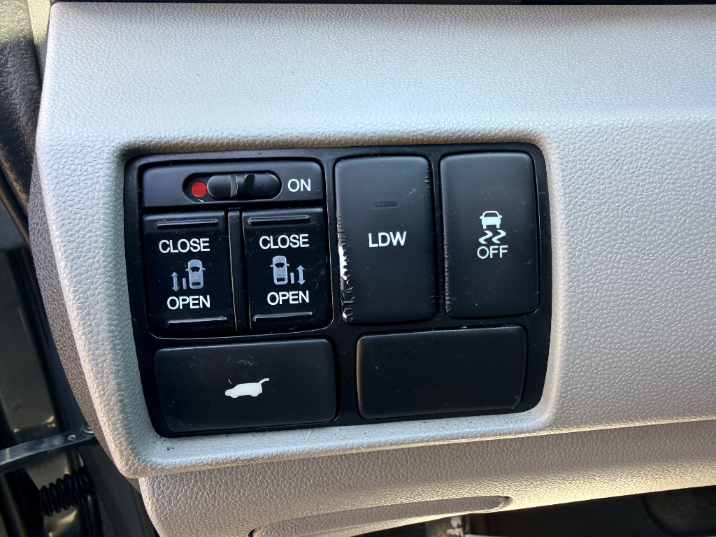 2016 Honda Odyssey EX-L - Photo 13