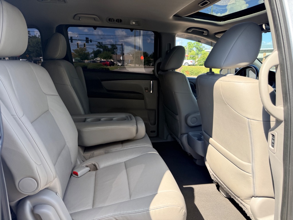 2016 Honda Odyssey EX-L - Photo 17