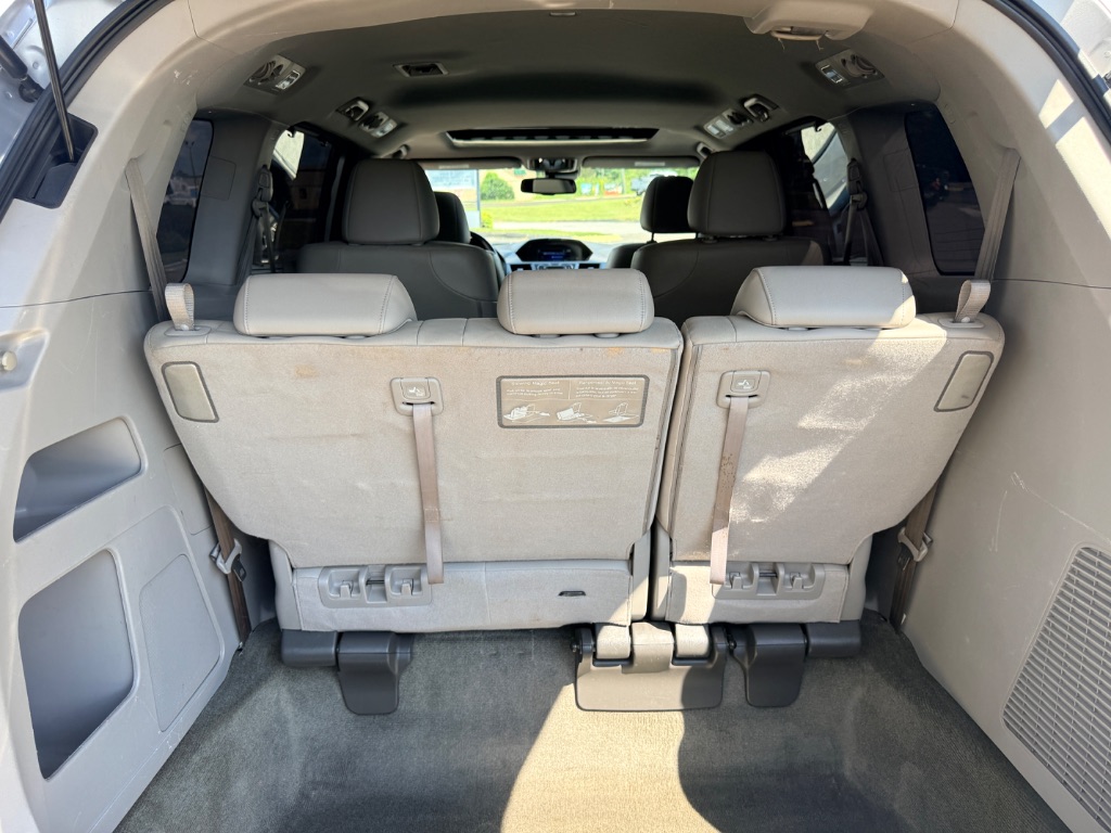 2016 Honda Odyssey EX-L - Photo 14